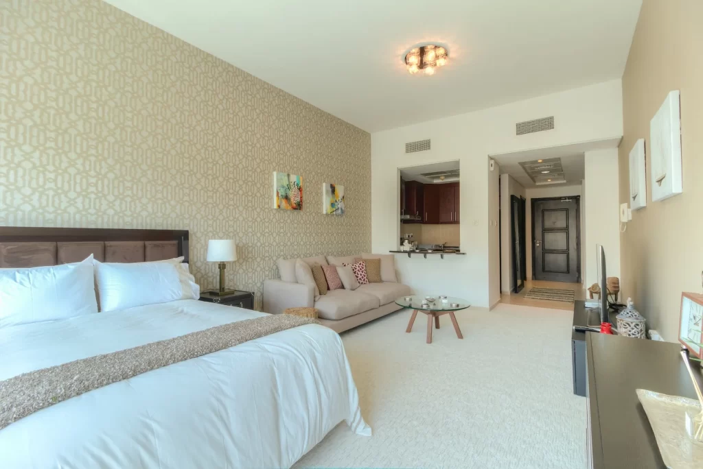 Villa Renovation Dubai: Maximize Space and Light with Innovative Designs