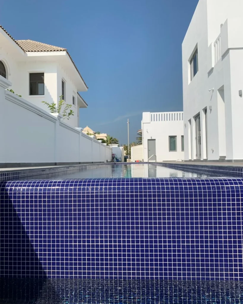 Interior design & renovation turnkey service Dubai – Koncepts Living team on site